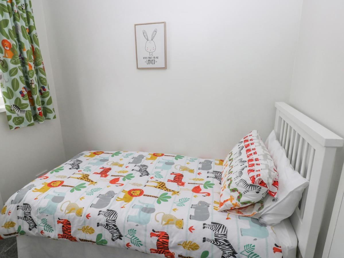 21 Sandfield Road Villa Burry Port Buitenkant foto