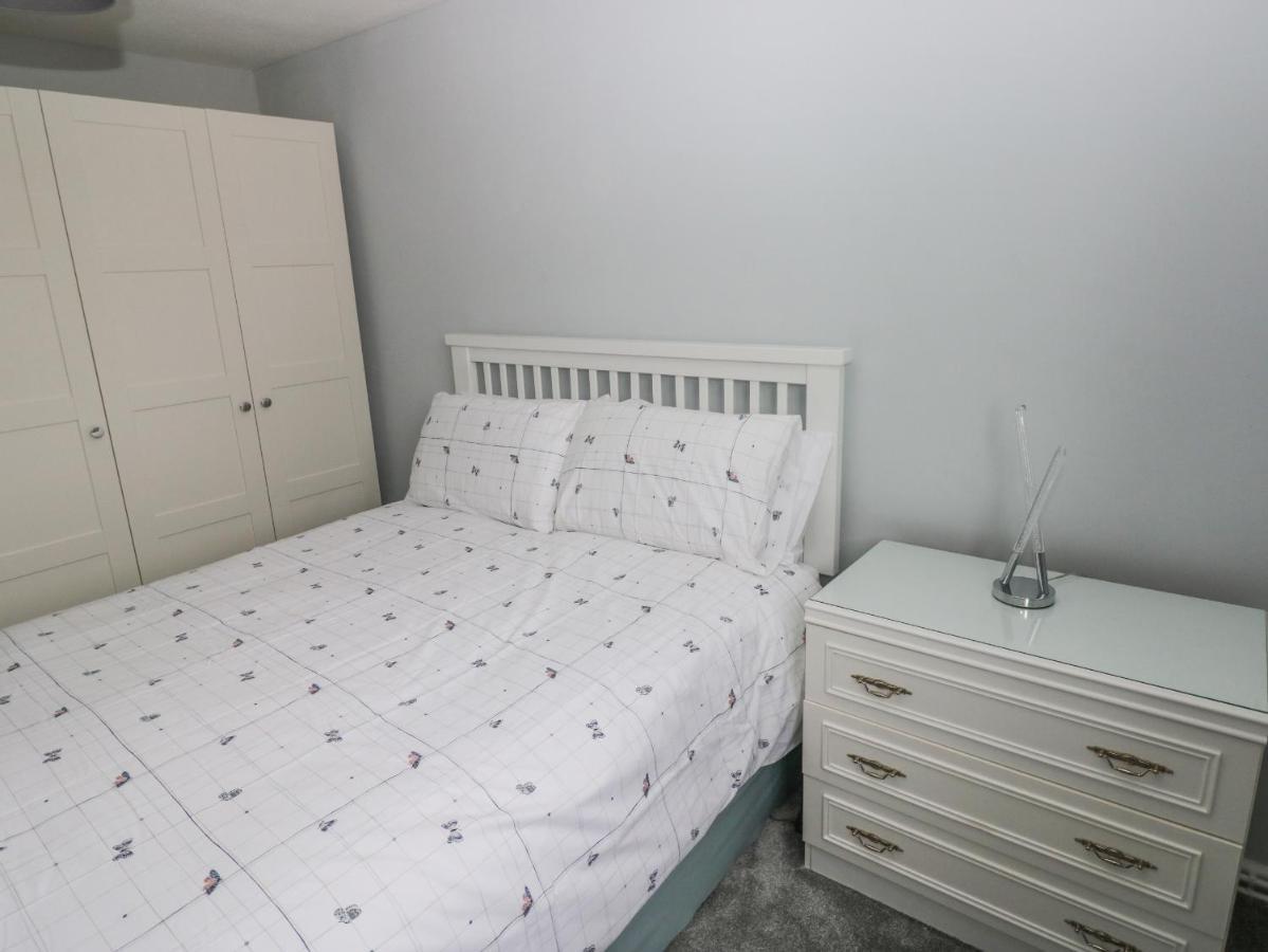 21 Sandfield Road Villa Burry Port Buitenkant foto