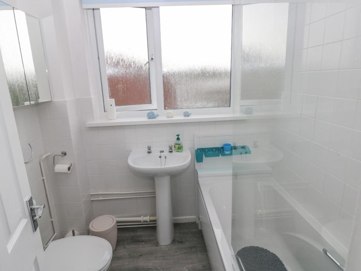 21 Sandfield Road Villa Burry Port Buitenkant foto