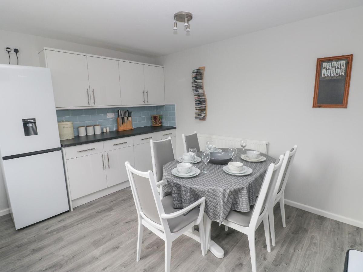 21 Sandfield Road Villa Burry Port Buitenkant foto