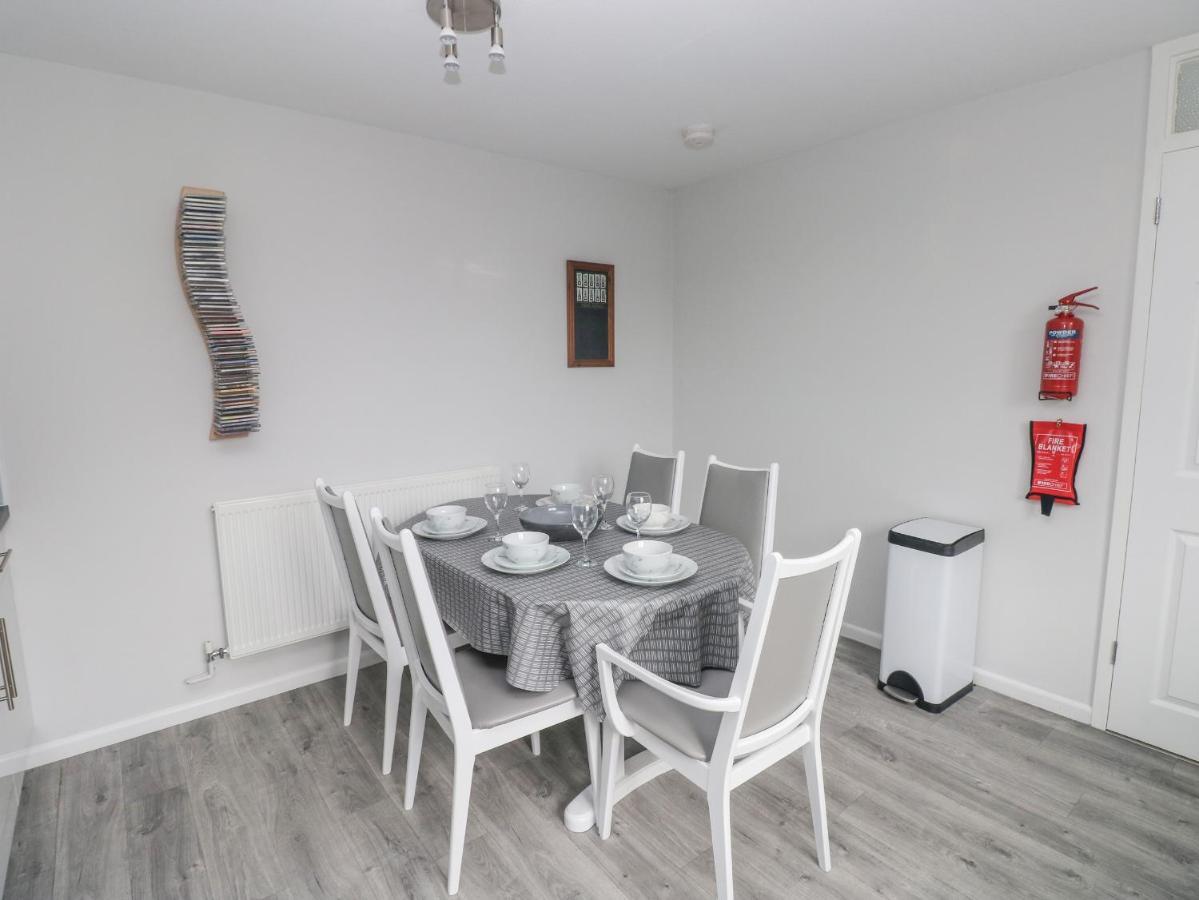 21 Sandfield Road Villa Burry Port Buitenkant foto