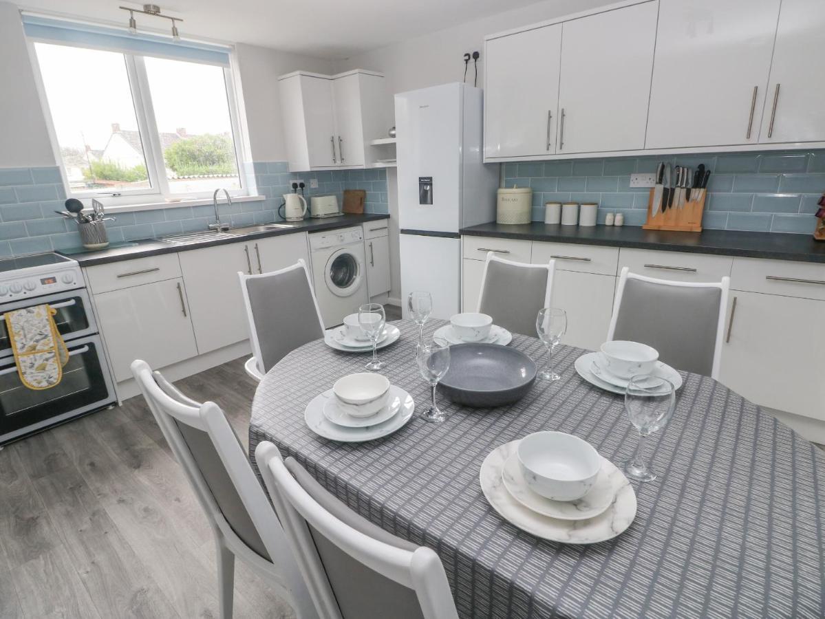 21 Sandfield Road Villa Burry Port Buitenkant foto